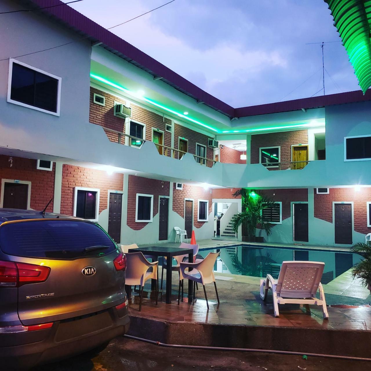 Hostal Las Velas Otel Manta Dış mekan fotoğraf